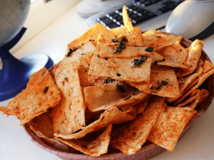 Мясные снеки: Лаваш со вкусом аджики