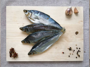 Японские снеки и крекеры: Пелядь вяленая