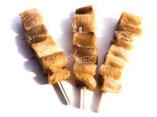 Креветка черноморская вяленая: Шашлычок из сома холодного копчения